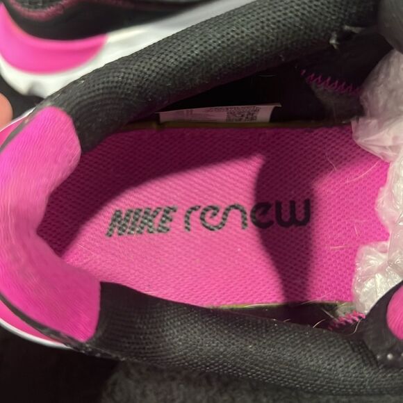 🔥🔥NIKE Renew Run Running Shoes Sneakers Black/Hot Pink Women Sz 11 - PERFECT - Picture 9 of 13